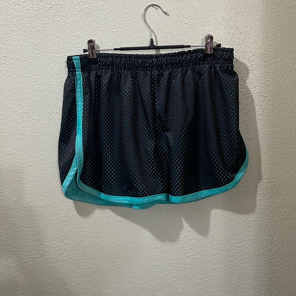 Zone Pro Shorts Size large